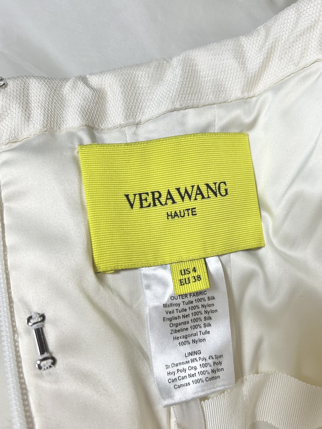 最新HAUTEラベルです。